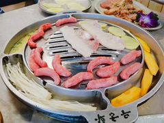 -哈哈碳都·牛肋条无限自助烤肉(台江万达店)