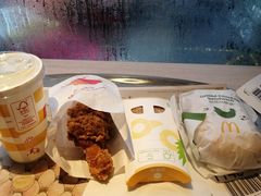 -麦当劳(龙洞店)