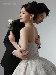 -雪中彩影婚纱摄影·微光艺术中心