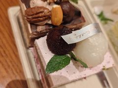 魔法红宝石-法芙娜巧克力蛋糕-小苍兰风铃草蛋糕甜品(沈阳店)