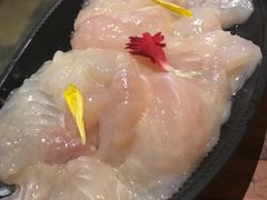 -老牌坊云南鱼豆花火锅(嵩山店)