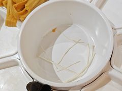 -鸡遇虾煲干锅火锅(小寨金莎店)