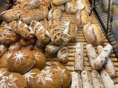 -Dough&Joe团憩(瑞虹天地月亮湾店)