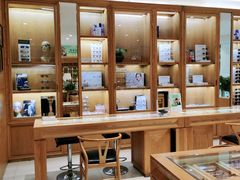 -宝丽眼镜(湖墅店)