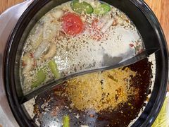 -袁记串串香(泉水轻轨站店)