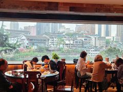 -包整·丝娃娃(甲秀楼景观店)