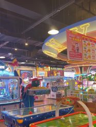 -卡通尼乐园(荟聚中心店)