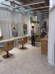 -PE SALON 