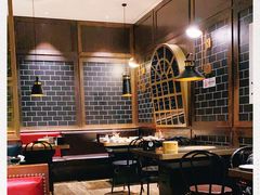 大堂-钱小奴海鲜自助黑金店(杭州滨江龙湖店)