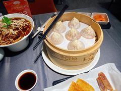土猪肉多汁小笼包-小厨娘淮扬菜(奥体博览中心奥美店)