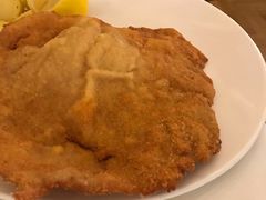 维也纳炸猪排-中央咖啡馆