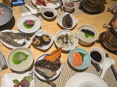 -雍和会海鲜姿造自助(湖东路店)