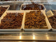 麻辣牛肉干-鑫记婆婆兔·成都特产·兔头手撕兔(太古里店)