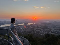 -紫金山山顶公园