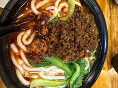 -丽虹云南过桥米线(兴工街店)