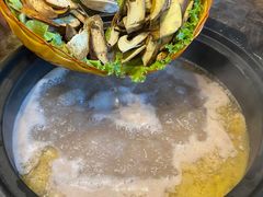 -菌海森林·非遗野生菌火锅(西山区滇池路摩根道店)