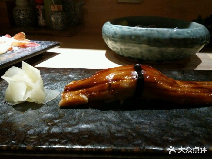 糀家海鲜活烧料理店星鳗手握图片 - 第1张