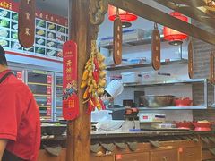 -谭鸭血老火锅(七宝万科广场店)