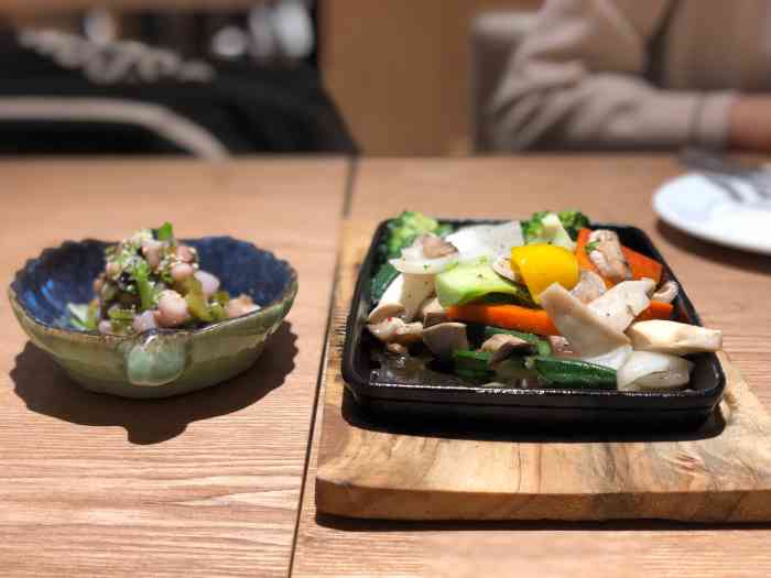 jazzya爵士屋(颐堤港购物中心店)-"就餐环境不错,菜品也可以!