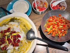 -酸渡·老坛酸菜鱼·现炒下饭菜(港惠新天地店)