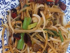 -青年路烩面馆(绿地世纪城店)