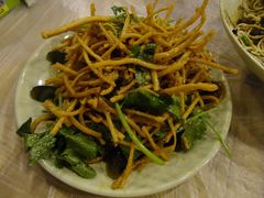 皮蛋拌馓子-靓靓蒸虾(中山公园店)