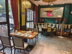 -黄泥岗·地道湖北菜(奥特莱斯店)