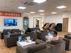 -上汽MG体验中心(徐汇东安路店)