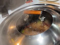 -哈尔滨烧烤·山河村铁锅炖(交大店)