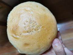 红豆沙奶油-高力乐面包咖啡厅(西塔店)