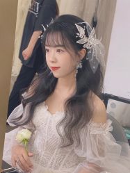 -艾米丽婚纱礼服