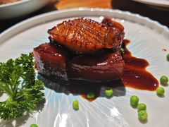 尊享鲍鱼红烧肉-金枝玉叶上海人家食府(三里河店)