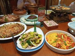 -老滇山寨•云南特色菜•地方菜•民族风情歌舞表演(金碧店)