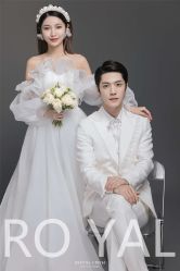 点击看大图 -挪娅婚纱摄影皇家会所