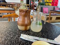 大堂-海韵人家.海景花园经典云南菜(双廊店)