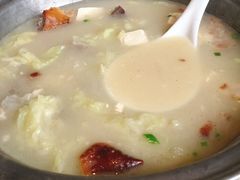 -依江春水烤鸭店