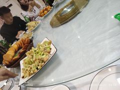 -宾朋海鲜特色美食餐厅·纯手工鲅鱼水饺(兴海路店)