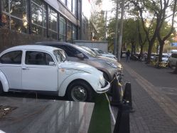 -THE QUEEN(北京店)