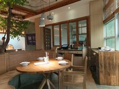 -蜜桃餐厅·伴山(湖滨商业街店)