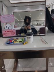 -镁连社·美联社