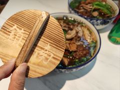 -镇南锅盖面馆(解放路店)