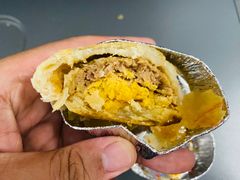 咸蛋黄鲜肉月饼-泰康食品(南京东路店)