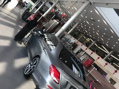 -天津波士信达奔驰4S店(卫津南路店)