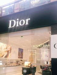 -Dior