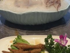 -德天肥牛海鲜火锅(城西银泰店)