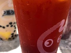 草莓果茶-CoCo都可(东城国贸店)