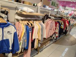 -孩子王(静安大融城店)