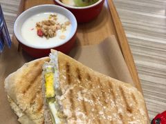-必胜客(绿地新都会店)