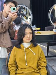 -藤野造型烫发染发