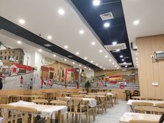 大堂-江城燕子大排档(江汉路步行街店)
